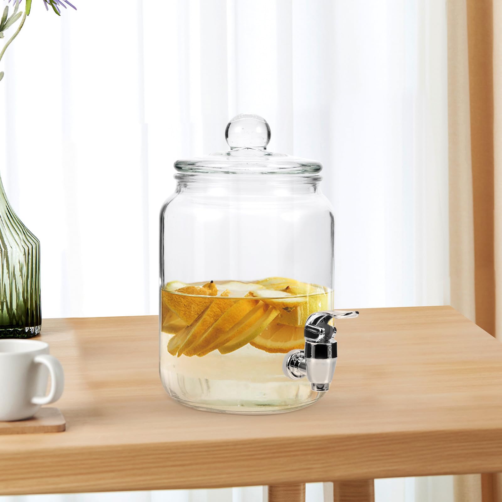 Verschlossener Getränkebehälter aus Glas mit Zapfhahn und Transparentem Design zum Aufbewahren von Saft und Wein für Zuhause und Partys