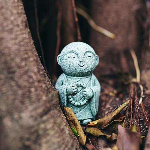 Miniatura 3 de livelyfish Mini estatua de monje japonés de Buda Feng Shui, estatuas de monje rezando, esculturas de piedra arenisca para pecera, acuario,