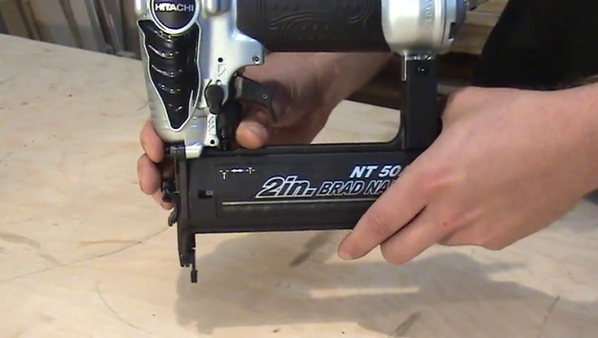 Hitachi NT50AE2 18-Gauge 5/8-Inch to 2-Inch Brad Nailer - Power