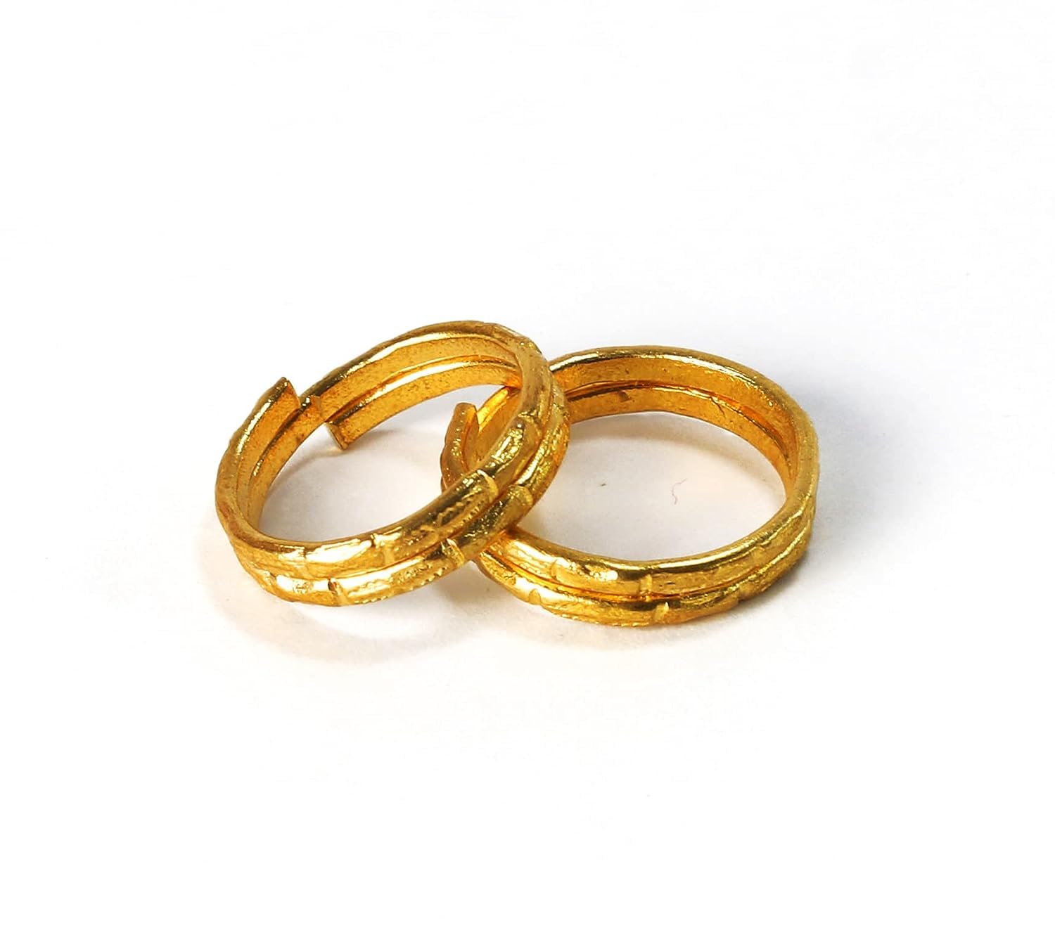 pmw - Toe Ring For Women - Daily Use Metal Alloy (Panchaloha) Toe Ring 4Pcs - Round - Random Models (B0CDGQY6V5) Amazon Price History, Amazon Price Tracker