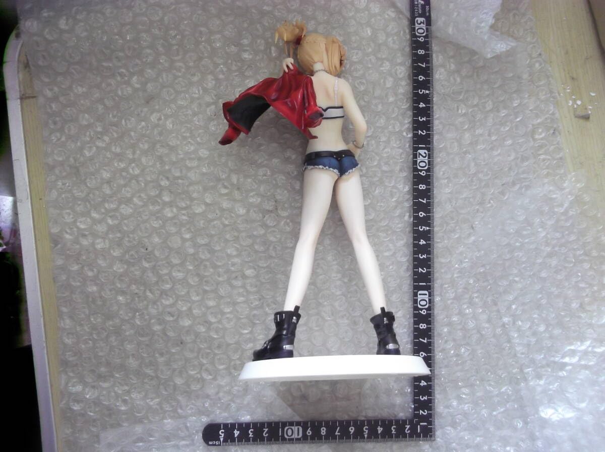 Amazon.co.jp: 赤のセイバー -モードレッド- Fate/Apocrypha 1/7
