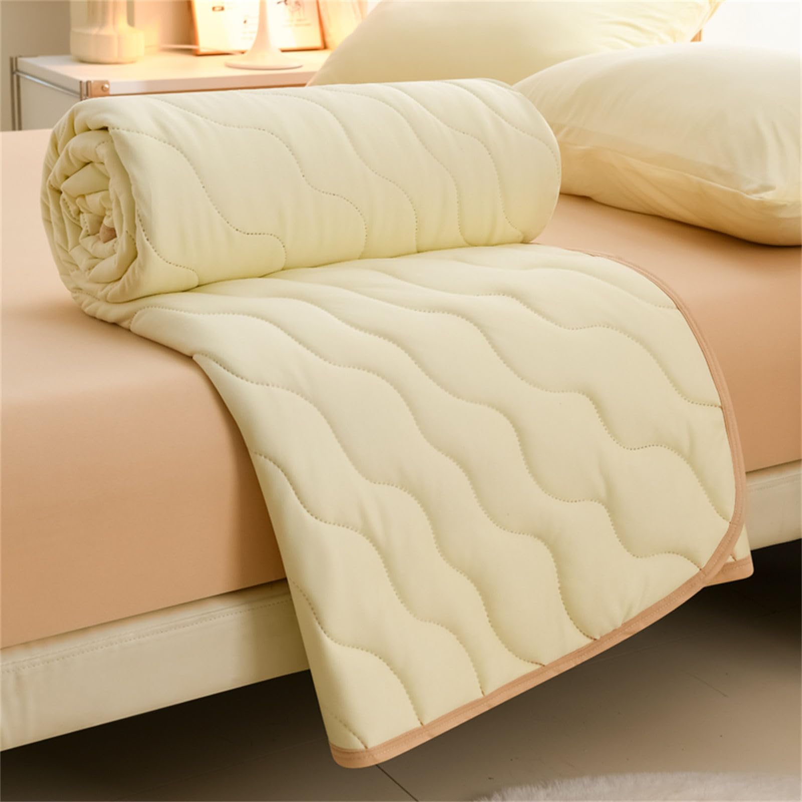 Chickwin Quilted Bedspread, Microfibre Soft Warm Quilt Bedspread Reversible Bed Coverlet Bed Quilt Throw Single Double King Size, Bedroom Decor/All Season (Pale Yellow A,200x230cm)