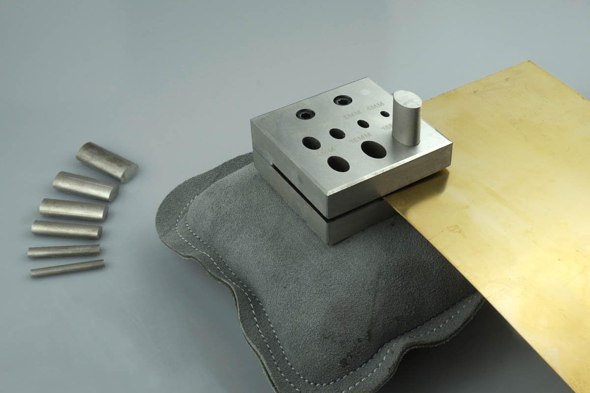 70% Off Discount SE Disc Cutter with 7 Oval Punches Set (7 PC.) - JT-SP323-7OVL