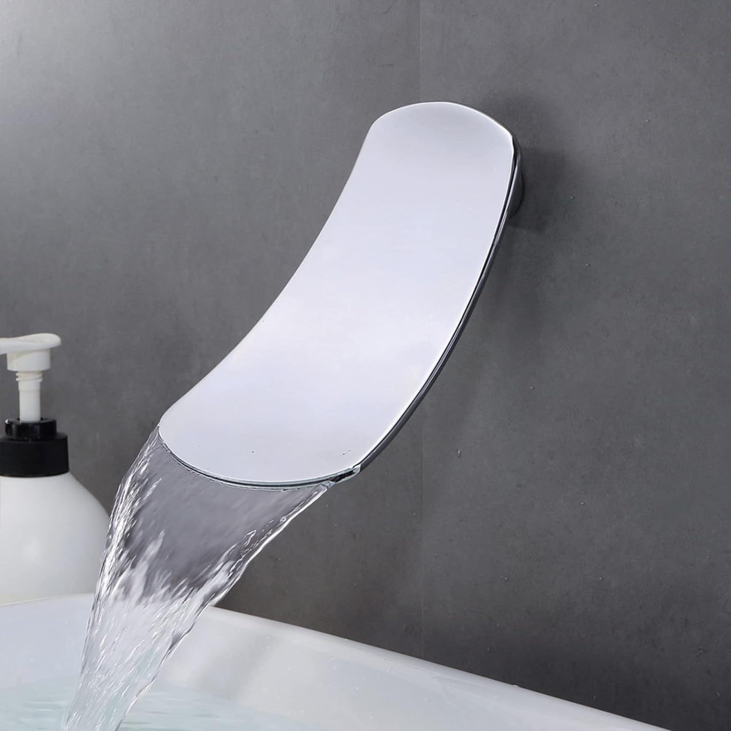 Robinet de baignoire mural cascade avec kit douche chromé pour salle de bain moderne