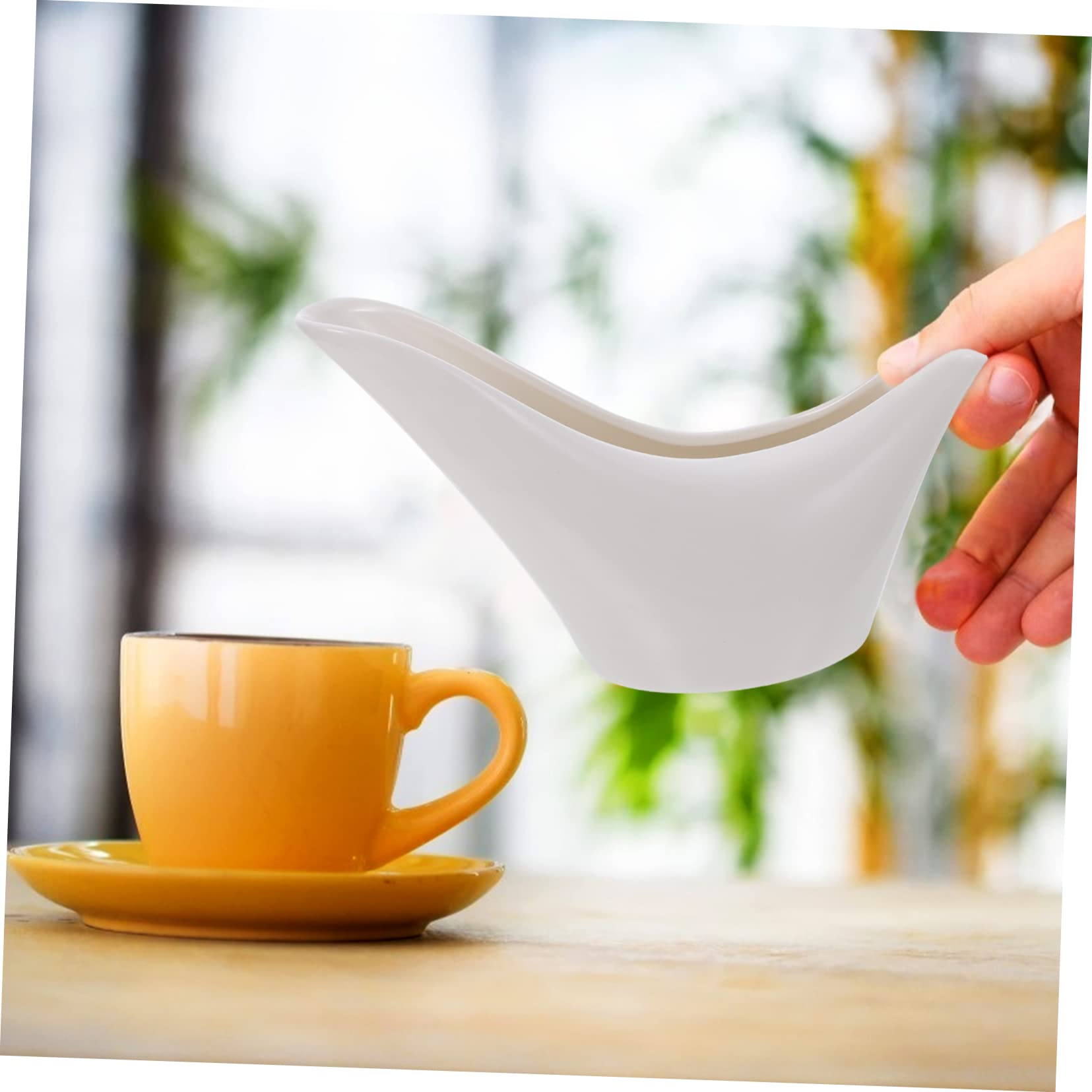 PRETYZOOM 1Pc Ceramic Gravy Boat Porcelain Sauce Boat for Milk and Sauces Elegant White Design for Serving and Storage Milk Storage Container