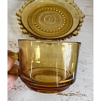 Amazon.co.jp: レトロ 曽我ガラス アンバーカップ&ソーサー 琥珀