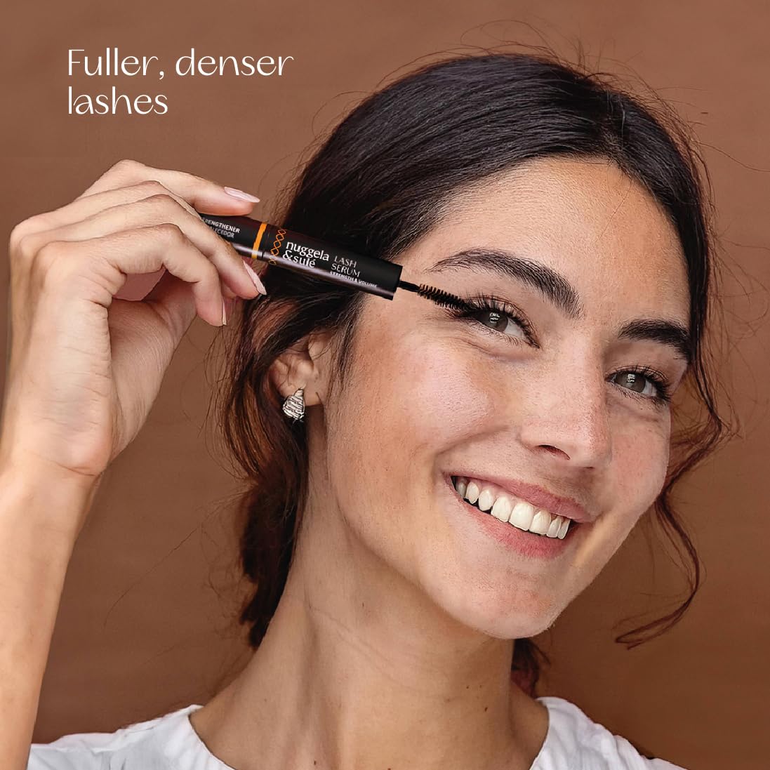 Nuggela & Sulé Lash Serum. Wimpernserum mit Doppelwirkung: Kräftigend und Volumenspendend. Mit Fo-Ti-Extrakt. Durch klinische Studie belegt. 5 ml + 5 ml