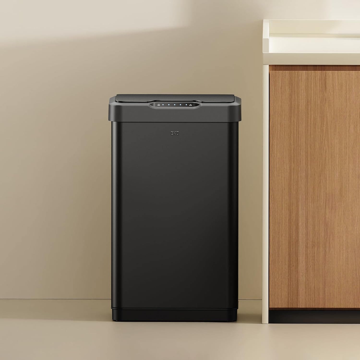 EKO Mirage-T - Cubo de basura rectangular con sensor de movimiento sin contacto de 50 litros/13.2 galones, acabado de acero inoxidable cepillado (negro mate)