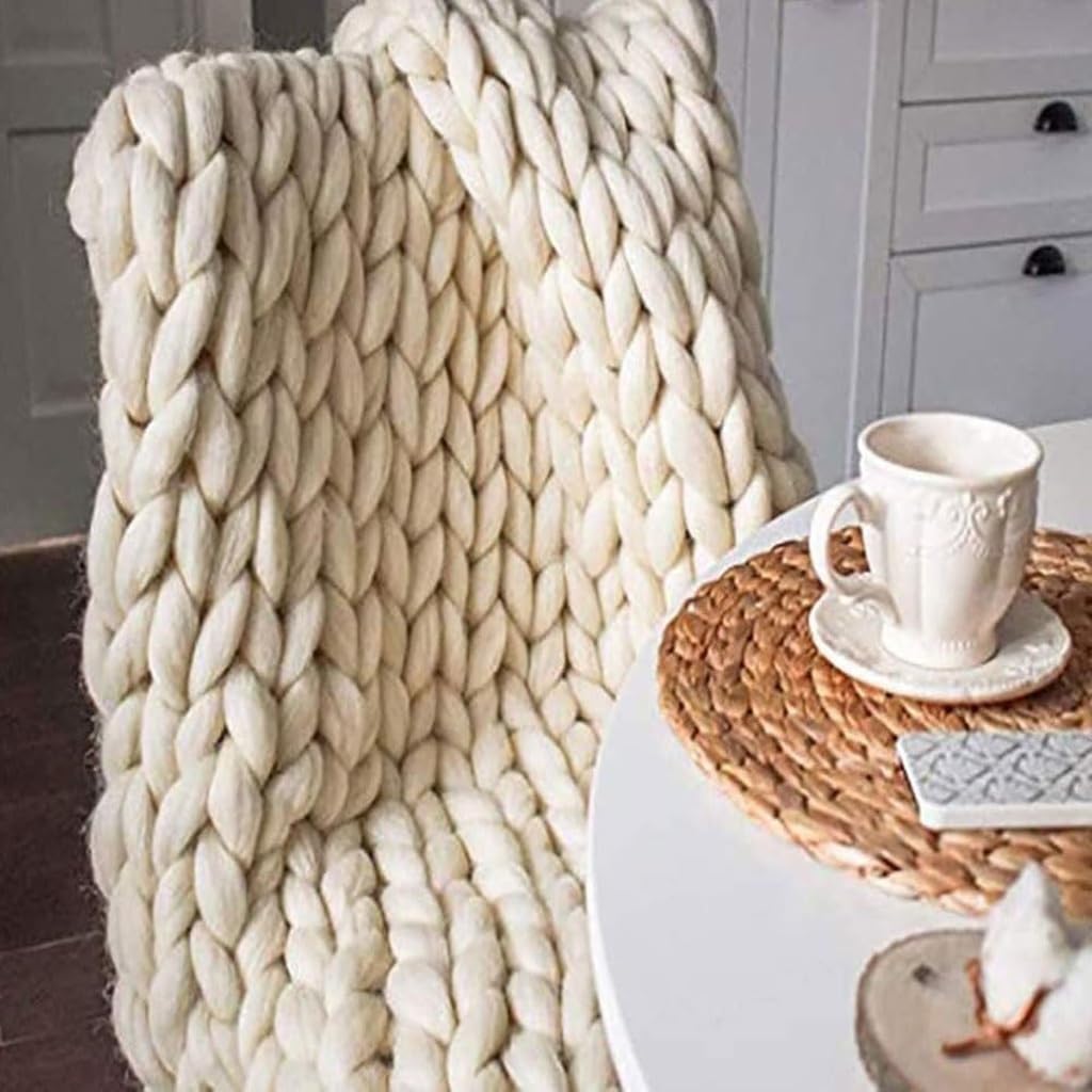 GDJGNUDK Chunky Knit Blanket, Throw Soft Chunky Wool Yarn Knitted Throw Blanket Hand Knit Warm & Cozy Blanket Couch Bed home Decor Soft Breathable Throw(Beige,130 * 170cm)