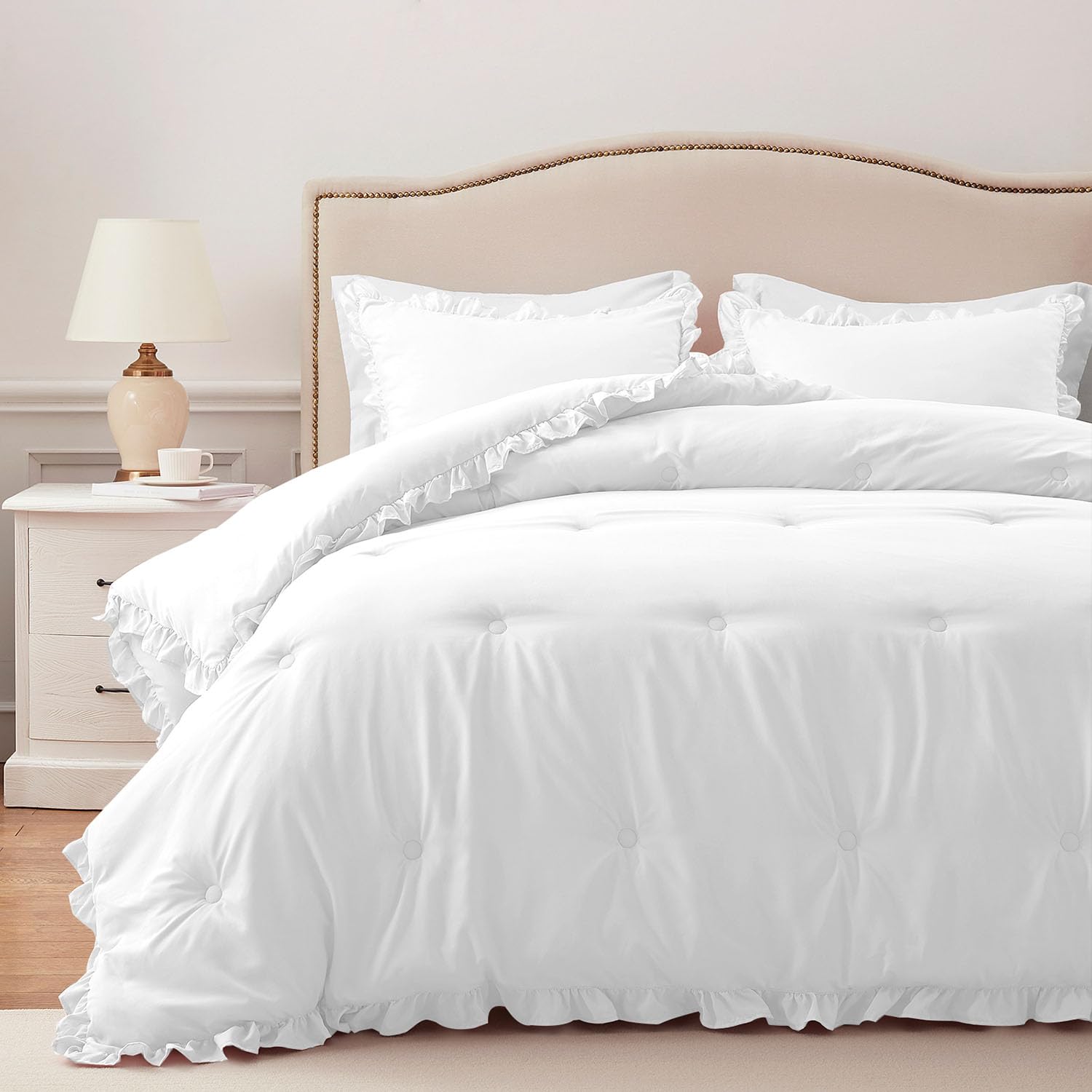 HARBOREST Ruffle Comforter