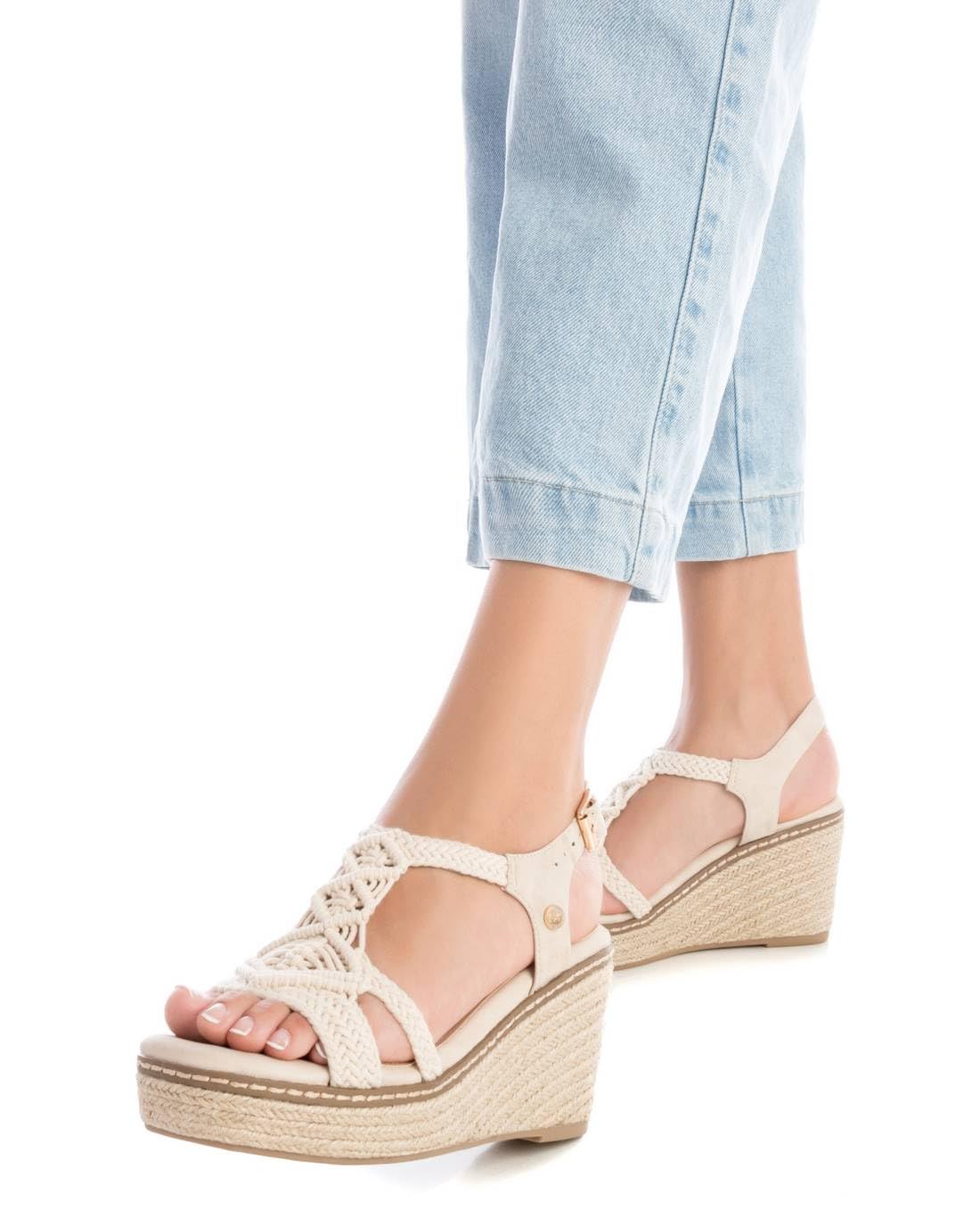 XTI 14283401, Sandalias con cuña Mujer