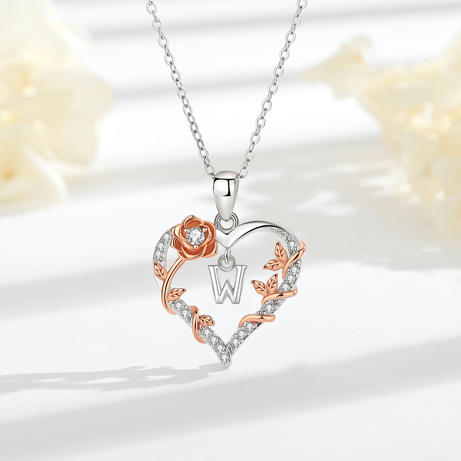 EUDORA Harmony Ball Collana con iniziali a Cuore Rosa per Donne, Lettera dalla A alla Z Collane con Iniziali dell'Alfabeto in Rame Placcato in Rodio Iniziali con Ciondolo Regali di Gioielli, 18"