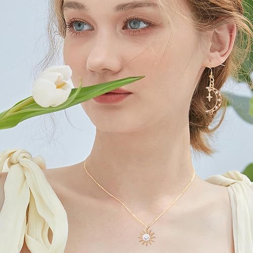 Miniatura 6 de DICOSMETIC 24 dijes de 6 estilos de diamantes de imitación de estrella y luna, circonitas cúbicas chapadas en oro claro, colgantes de luna