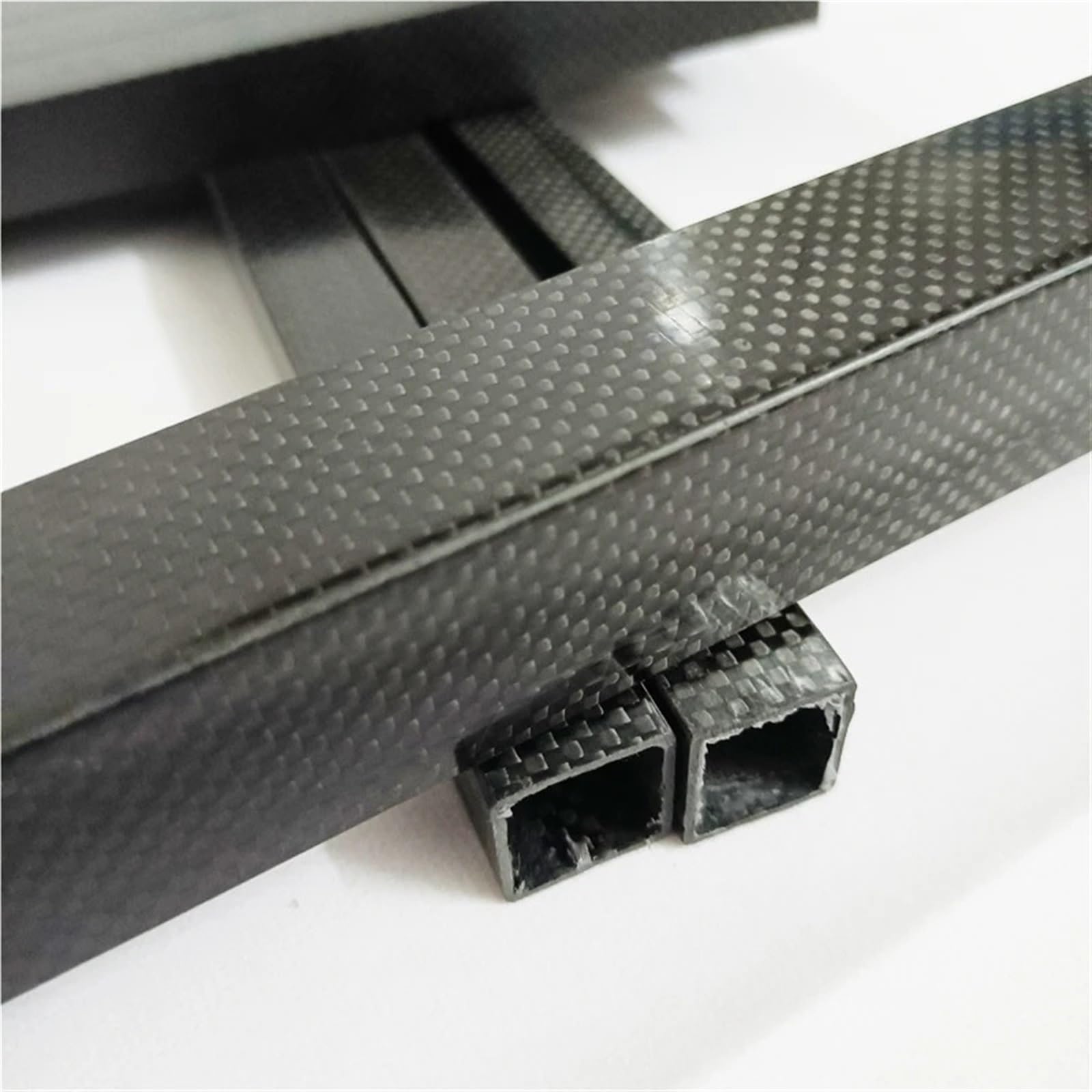 8mm 10mm 12mm 15 18mm 20 22 24mm 25mm 26mm 28mm High Strength 3K Full Carbon Fiber Square Tube Twill Matte Surface Length 500mm 3K Carbon Fiber Square(1PC 15X15X13MM 500MM)