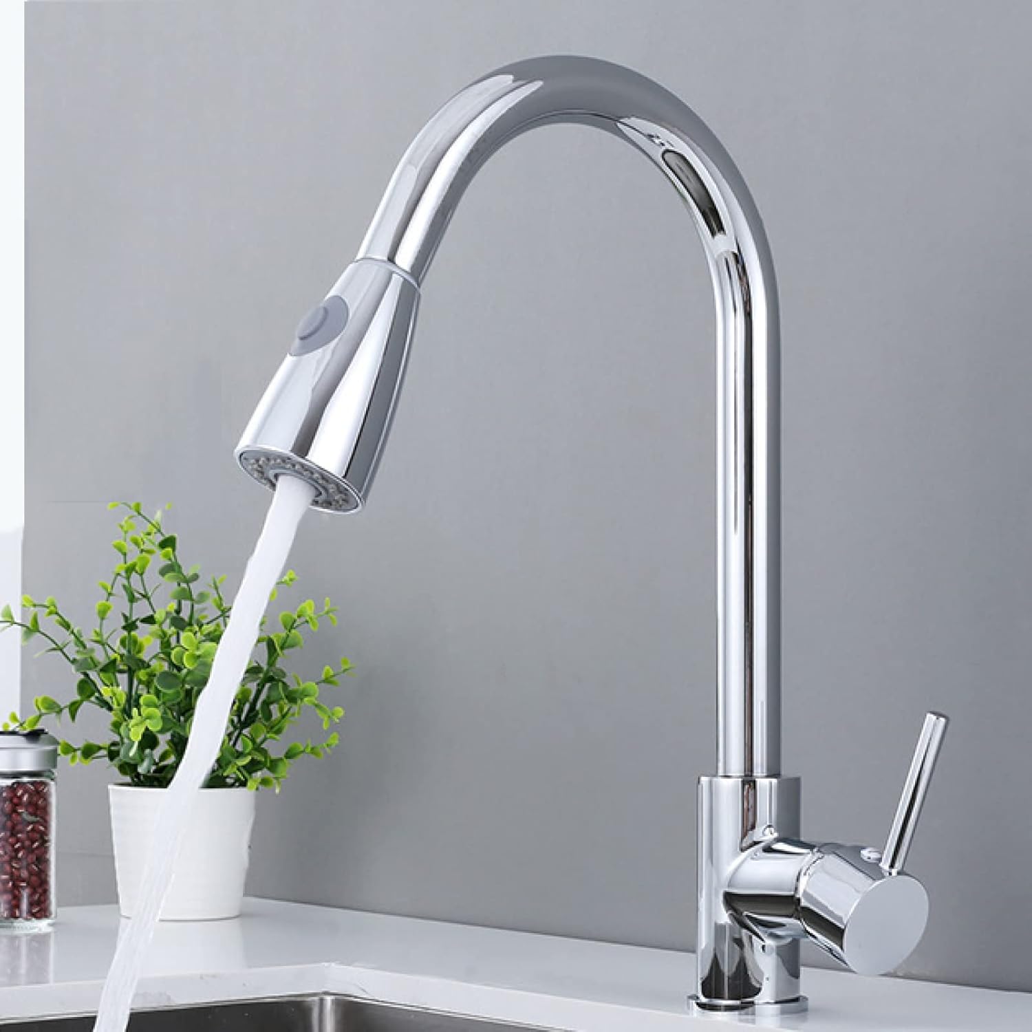 Pull Out Kitchen Faucet,360° Rotating Sink, with Double Modes,Single Hole Hot and Cold Water Swivel Down,Gold(Chrome)