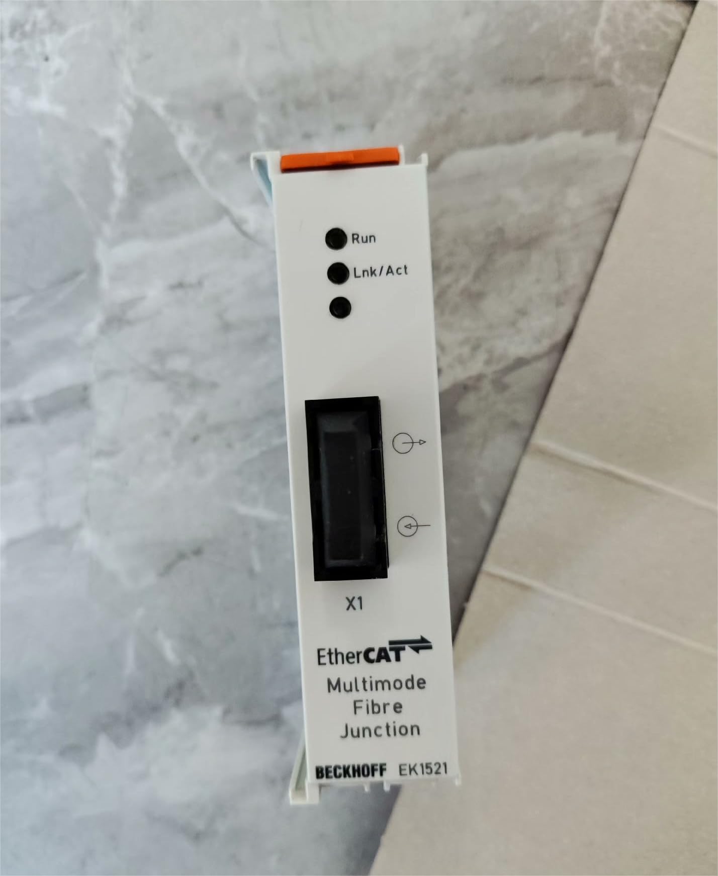 EK1521(Refurbish) Good Value for Money (Almost New in Functional Appearance)