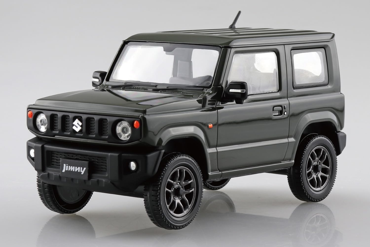 Aoshima Suzuki JB64 Jimny Chiffon (Jungle Green) 1:32 Scale Snap-Fit Model Kit