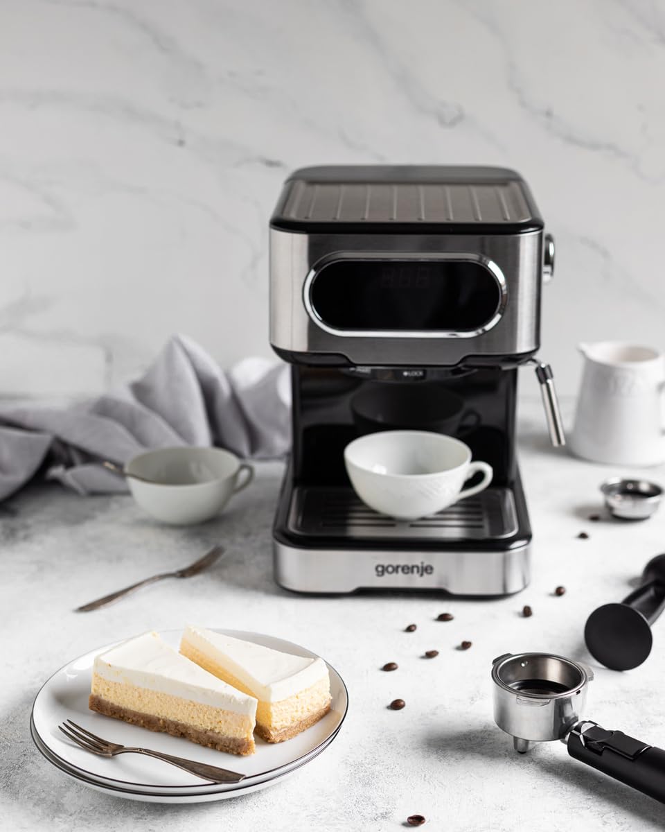 Gorenje ESCM 15 DBK Espresso Siebträgermaschine/Espressomaschine mit professioneller Milchschaumdüse/1,5 l Wassertank/15 bar/Edelstahl, Silber/Schwarz