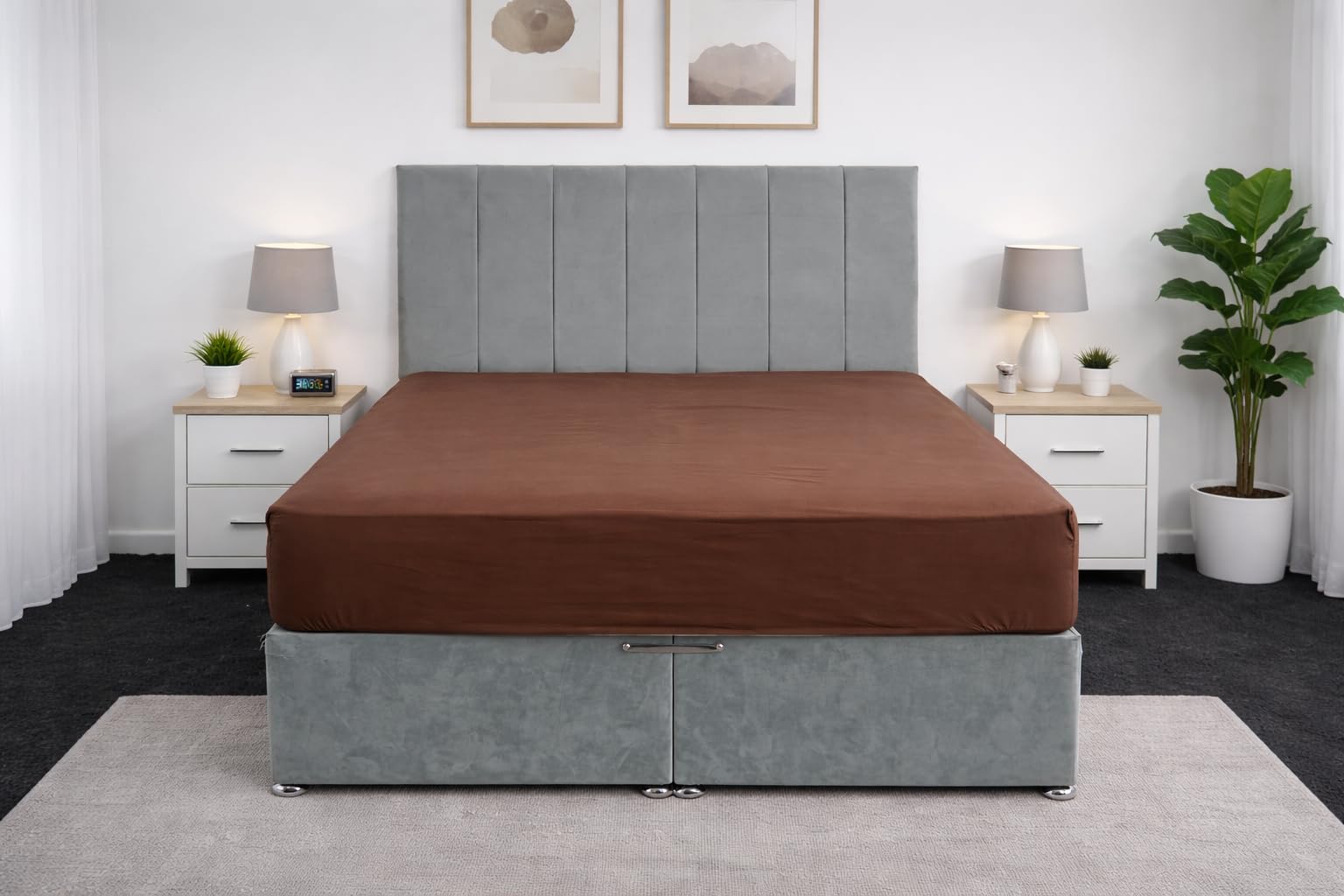 Fitted Sheet King Size Bedding Premium Quality Elasticated Corner Deep Fitted Sheet 25cm Ease Care, Soft & Comfortable, Fade Resistant Plain Poly cotton Bed Sheets 152 x 200 (Chocolate, King)