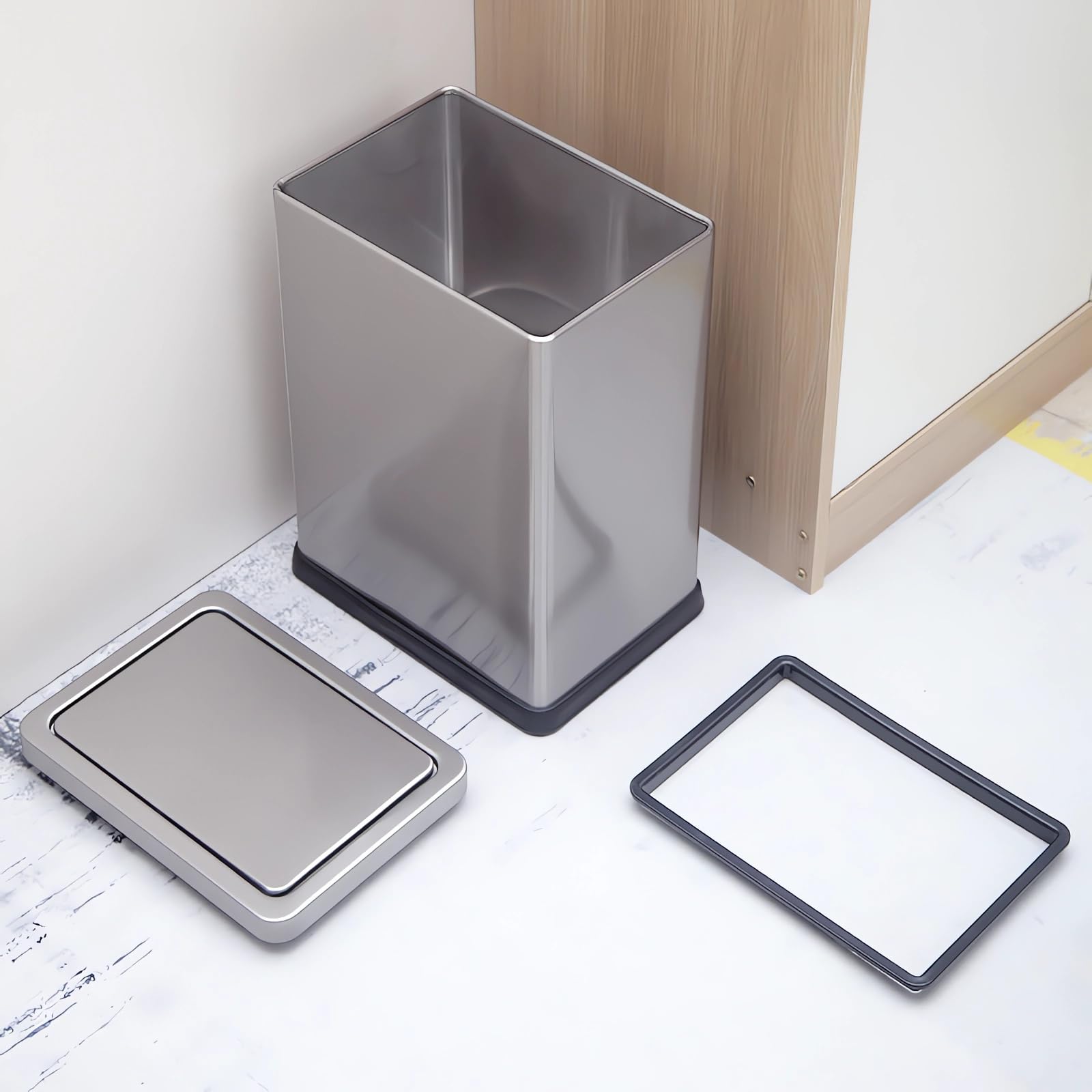 Set 2 Cestini Rifiuti Bagno WEECRON A Forma Di Diamante - Plastica Resistente, Capacità 2.6 Galloni