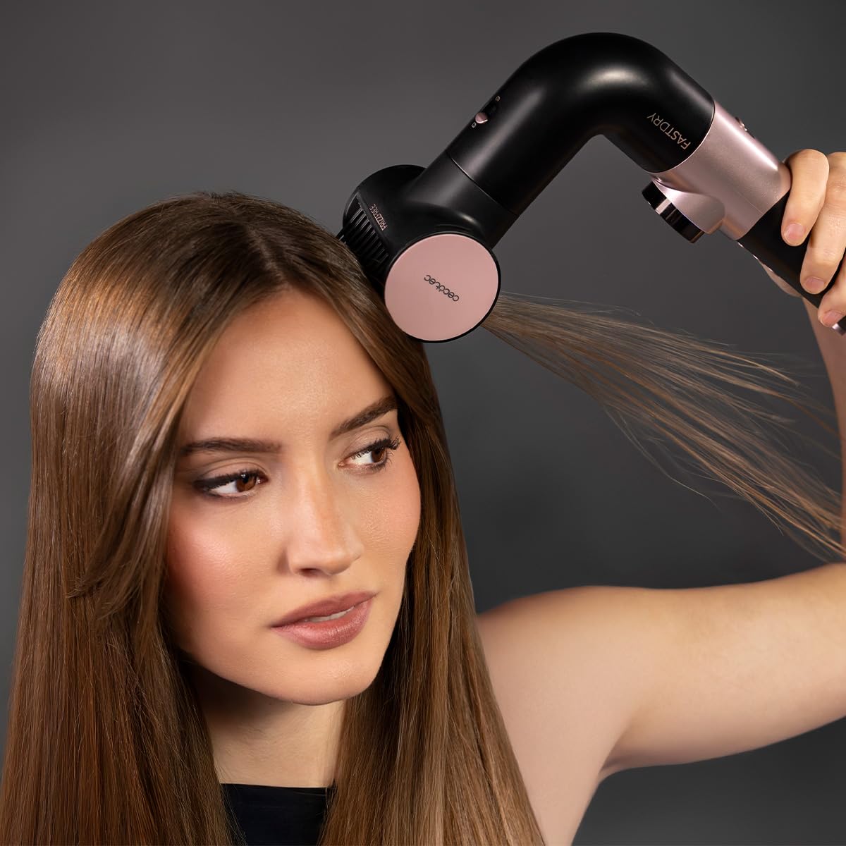 Cecotec Spazzola ad Aria Multistyler AirGlisse 8in1 Black. 1400W, Motore 110000 rpm, 8 Accessori, Coanda Tech 37 mm, Funzione Plasma Anti Crespo, Piastre Riscaldanti, Styling Professionale