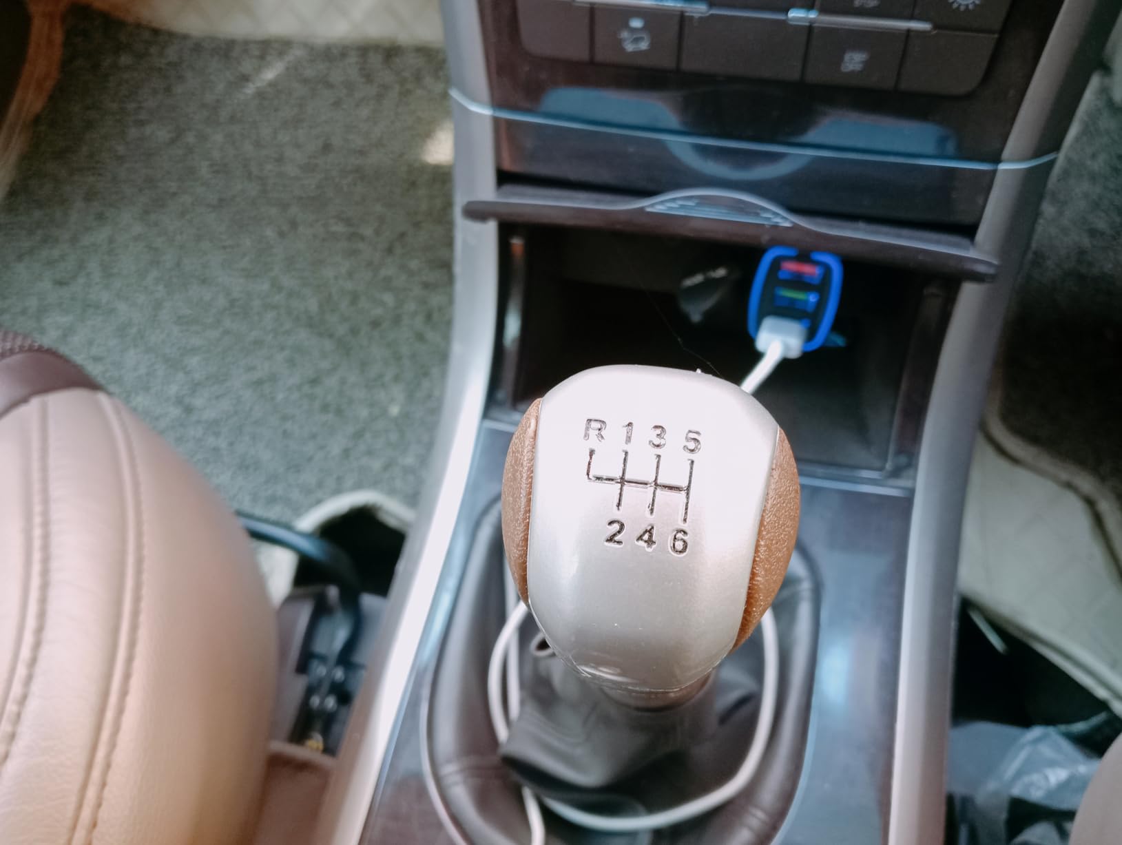 Gopinath Autolink CAR Gear Shift KNOB Compatible with XUV 500 Brown