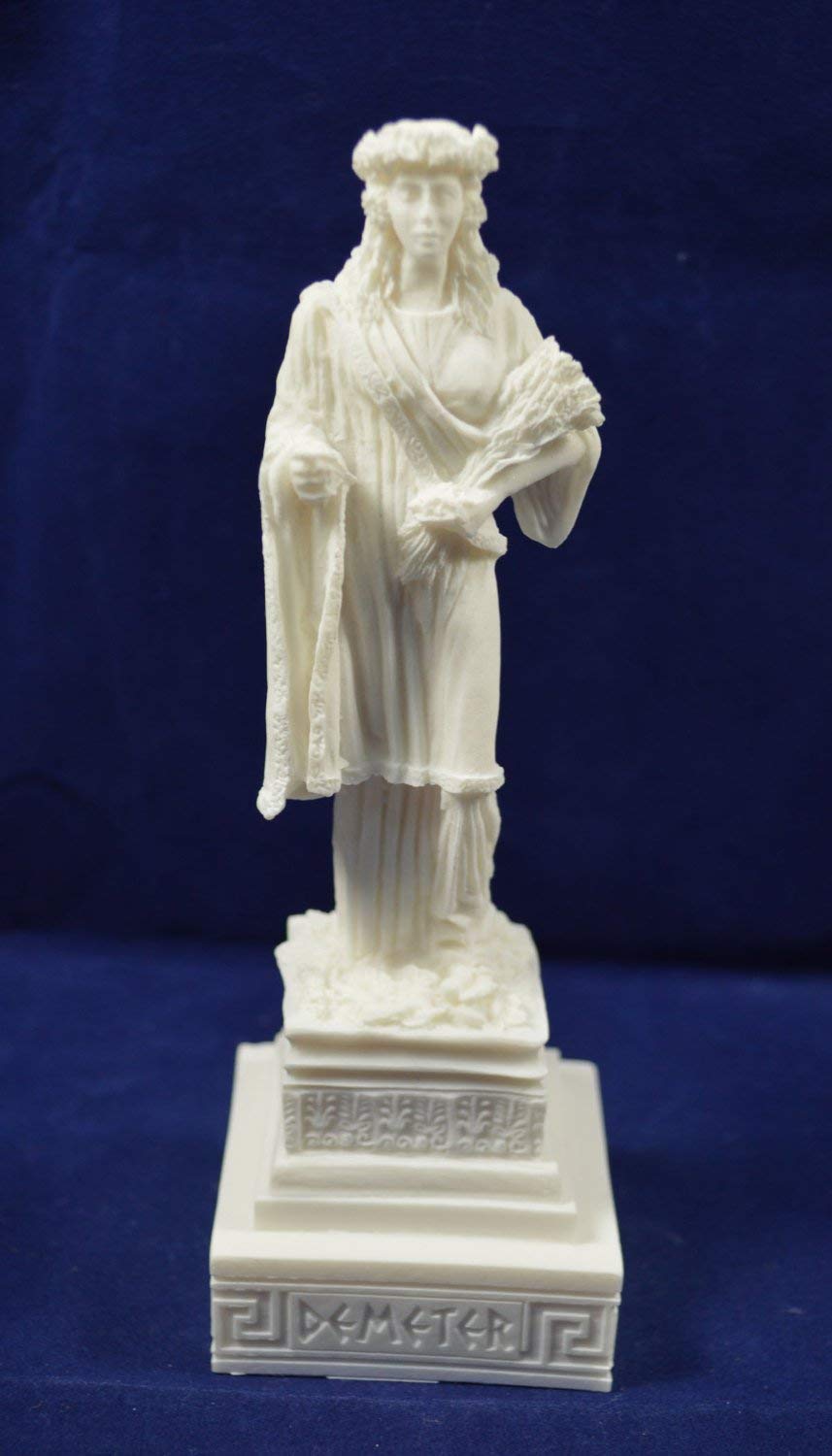 Demetra scultura antica dea greca della statua del raccolto