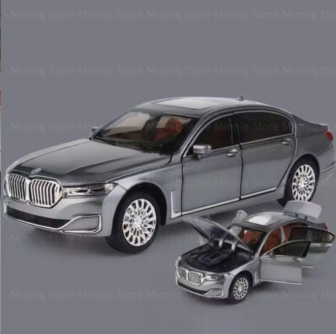 Advisian store Scale 7-Series 760Li Exclusive Alloy Metal Pull Back Die-cast Car with Sound Light Toy for Kids Metal Model Toy Car with Sound and Light (1:24 Scale B-M-W 7-Series 760i-GREY) 3