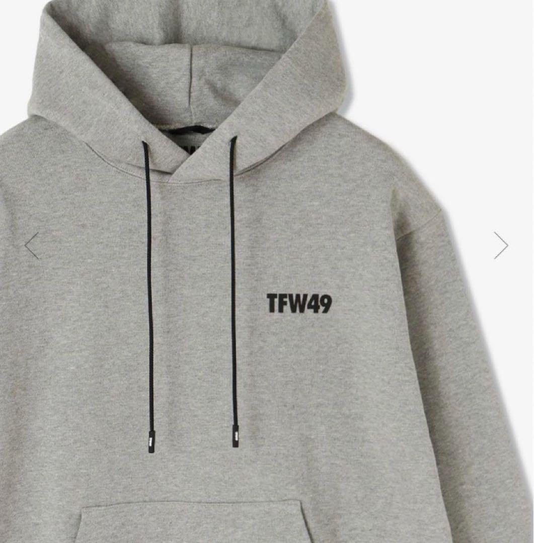 新品正規品M【TFW49×EVERLAST】コラボパーカー裏起毛スウェット