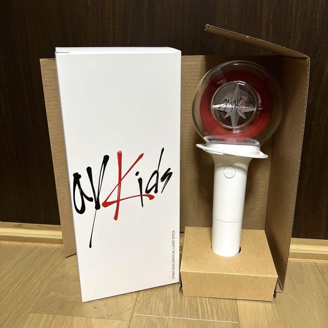 祝開店！大放出セール開催中】 【IZ*ONE】公式ペンライト 箱 