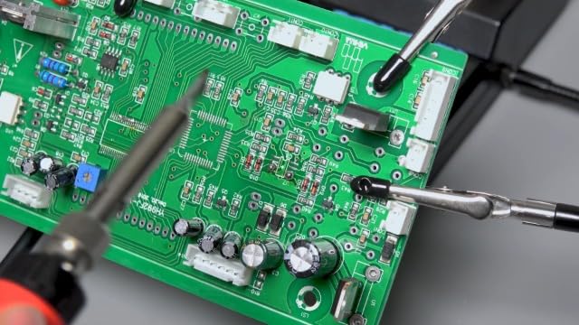 Bild 6 - YIHUA 926LED-IV EVO 110W Lötstation lötkolben set 90~480°C Lötset mit 4 helfenden Händen, 3 zusätzliche Lötspitzen, 1 Lupe mit LED, 50g bleifreier Lötdraht, Lötdrahtspender