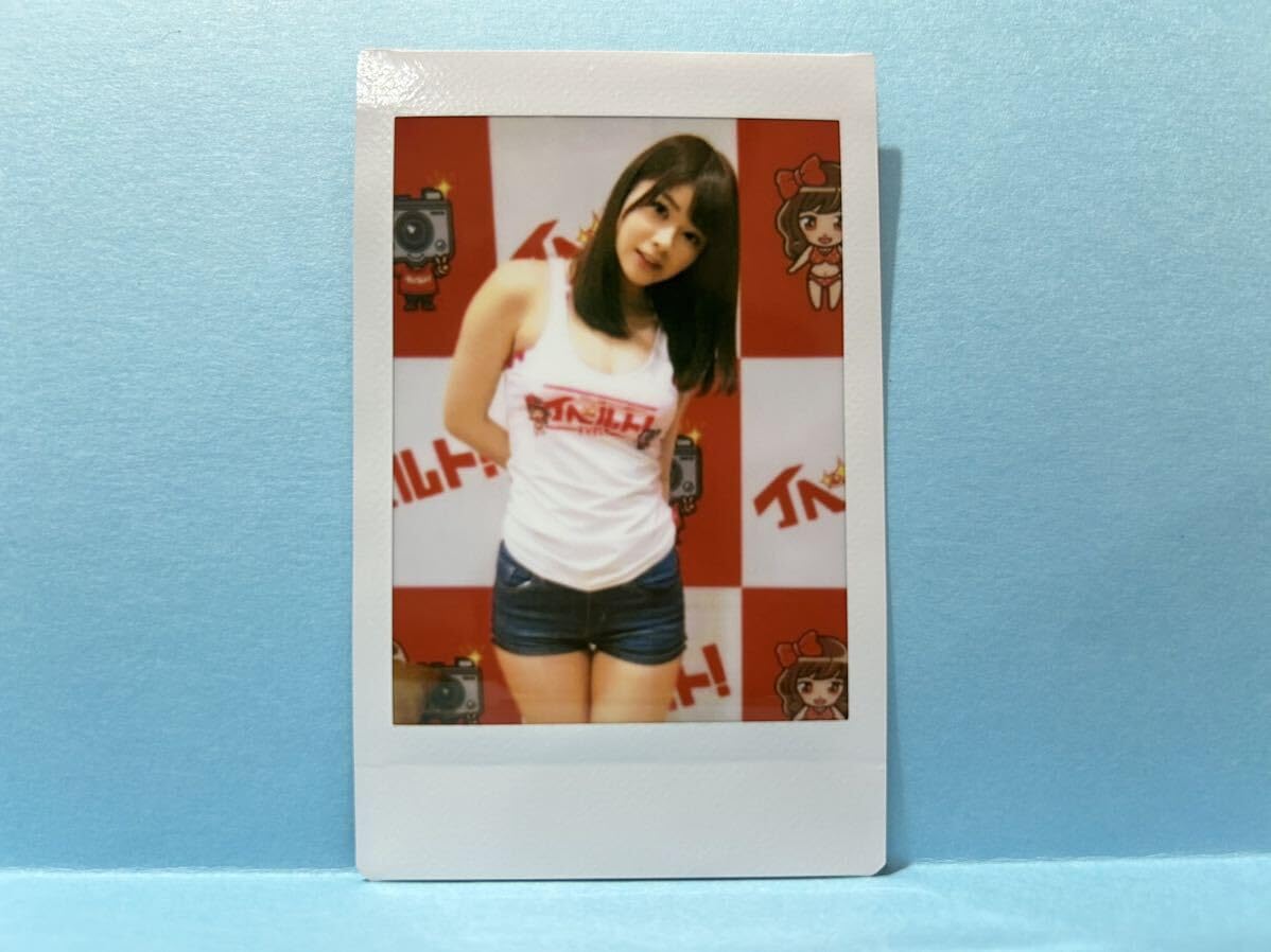 Amazon.co.jp: 伊東ちなみ チェキ 水着 下着 イベント120 : おもちゃ