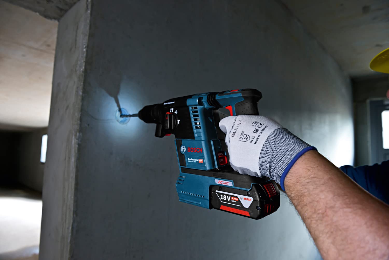 Bosch Professional GWS 18V-10 P GBH 18V-26 Combo Kit L-BOXX 2x ProCORE18V 5.5Ah