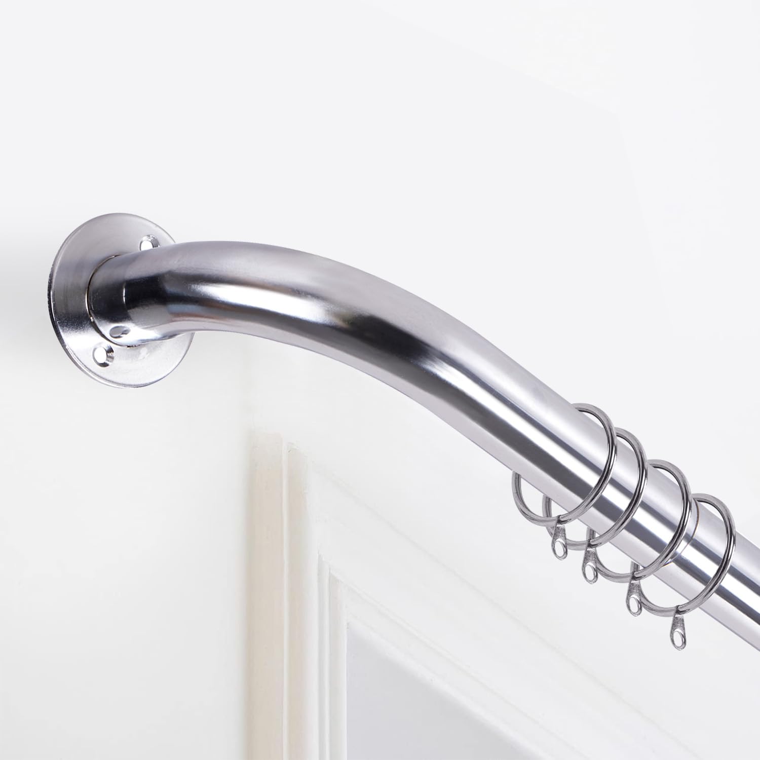 Oxford Homeware Blackout Chrome Extendable Blackout Curtain Poles For Eyelet Curtains 160-300Cm Durable Room Darkening Curtains Pole Set Includes Curtains Rod Finials Rings Brackets & Fittings (Chrome)