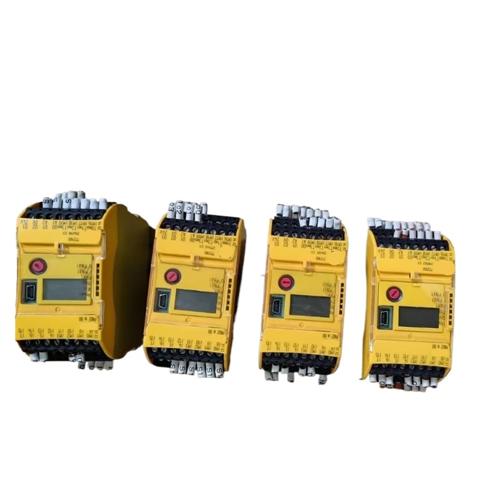 TSCFHGQI 1PCS Relay PNOZmB0 772100