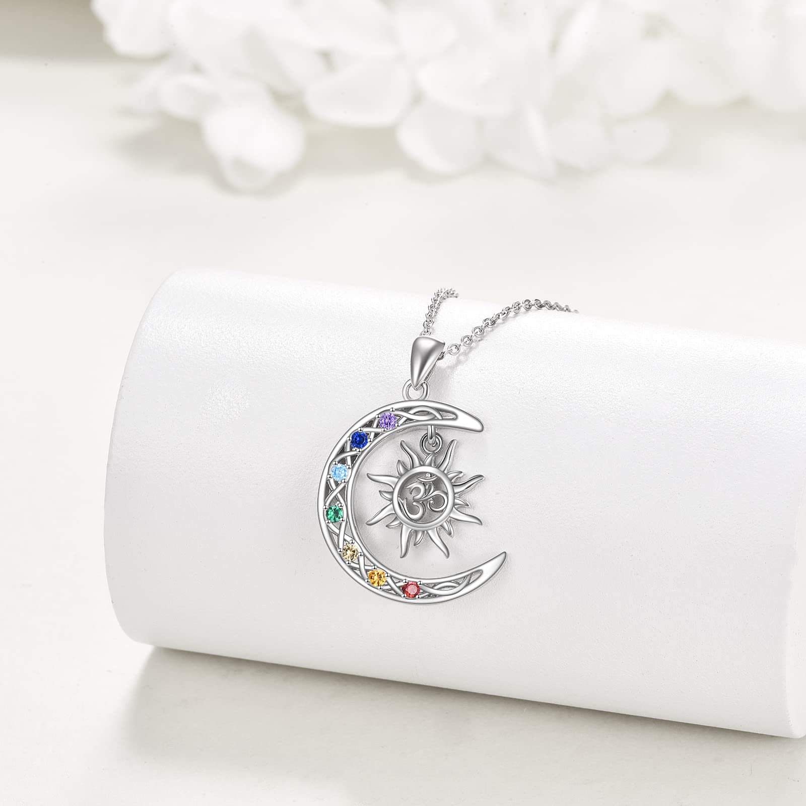 URONE Collana Sole e Luna in Argento Sterling Celtico Crescente di Luna Ciondolo Chakra Yoga Gioielli Regali per Donne, Argento sterling, Zirconia