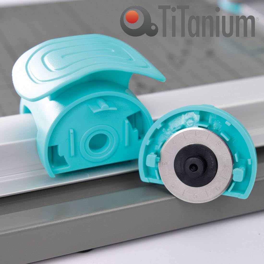 Titanium 13939 Taglierina a lama rotante 3in1 A4
