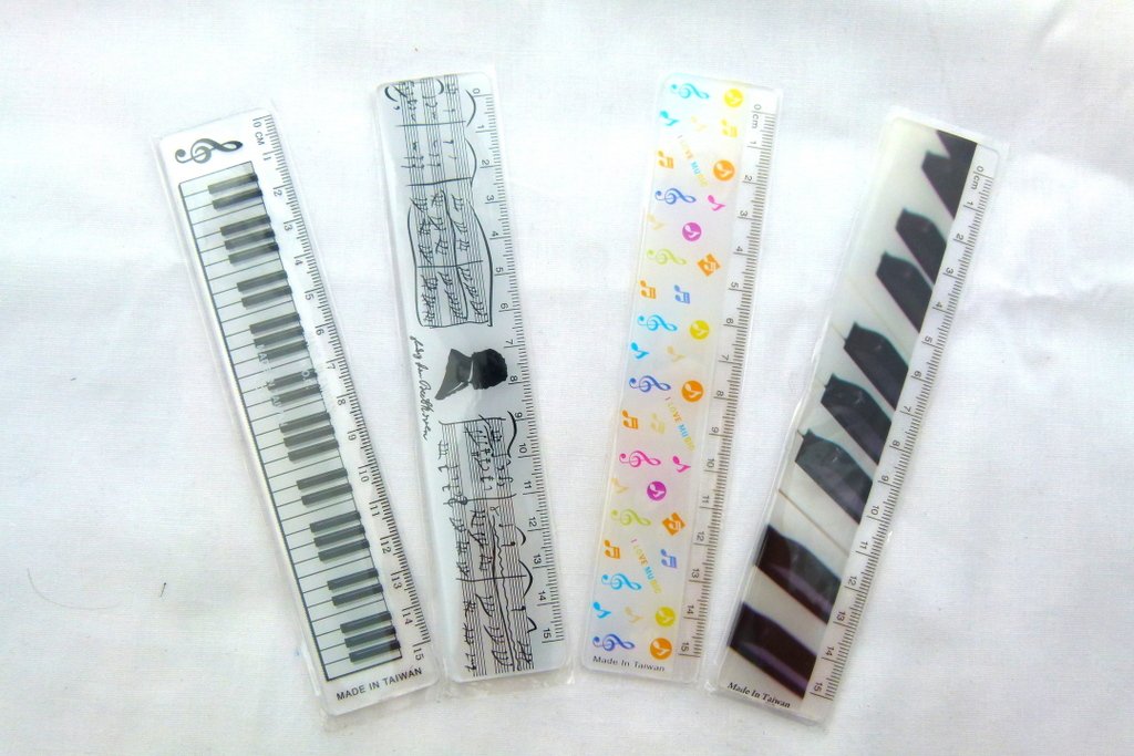 Funmusiconline Party Bag Pack Of 5 Music Themed Designs 15Cm Rulers