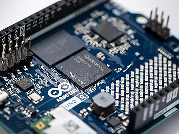 Arduino UNO Q - 2GB RAM / 16GB eMMC