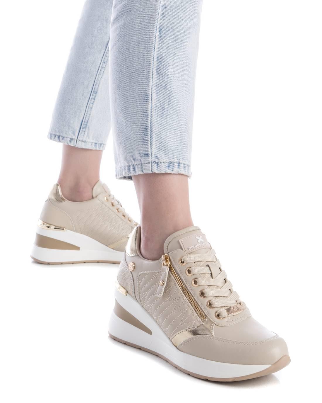 XTI - Sneakers Kobiety - Wygodne i wszechstronne obuwie – moda casualowa