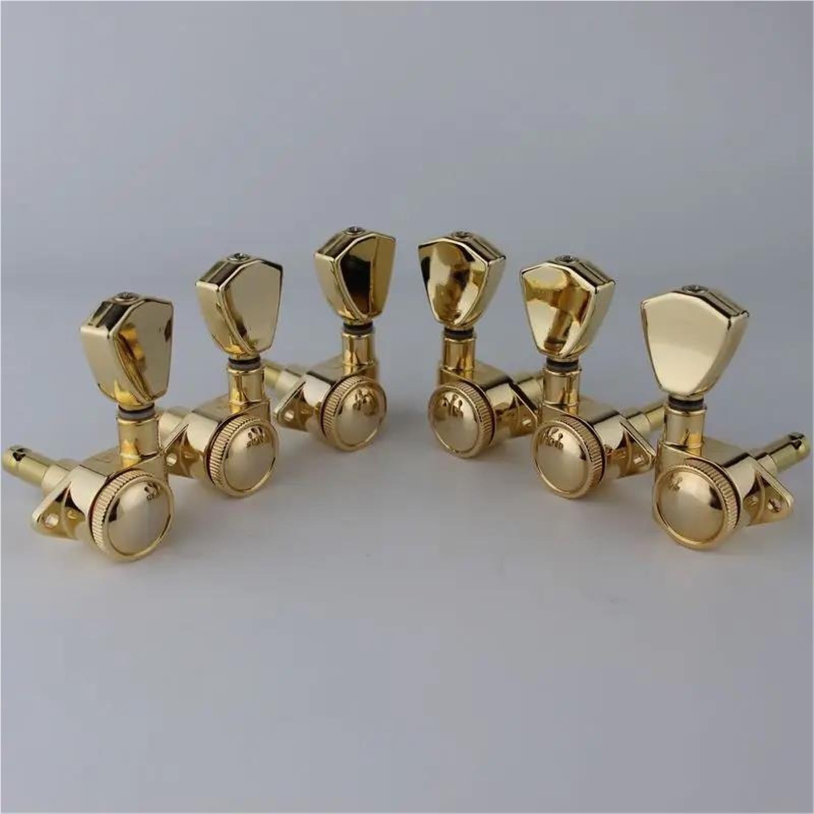 Locking Guitar Tuning Pegs Gitarren-Locking-Mechaniken (hinten Montiert) Übersetzungsverhältnis 1:21 Mit Trapezknöpfen(Gold)