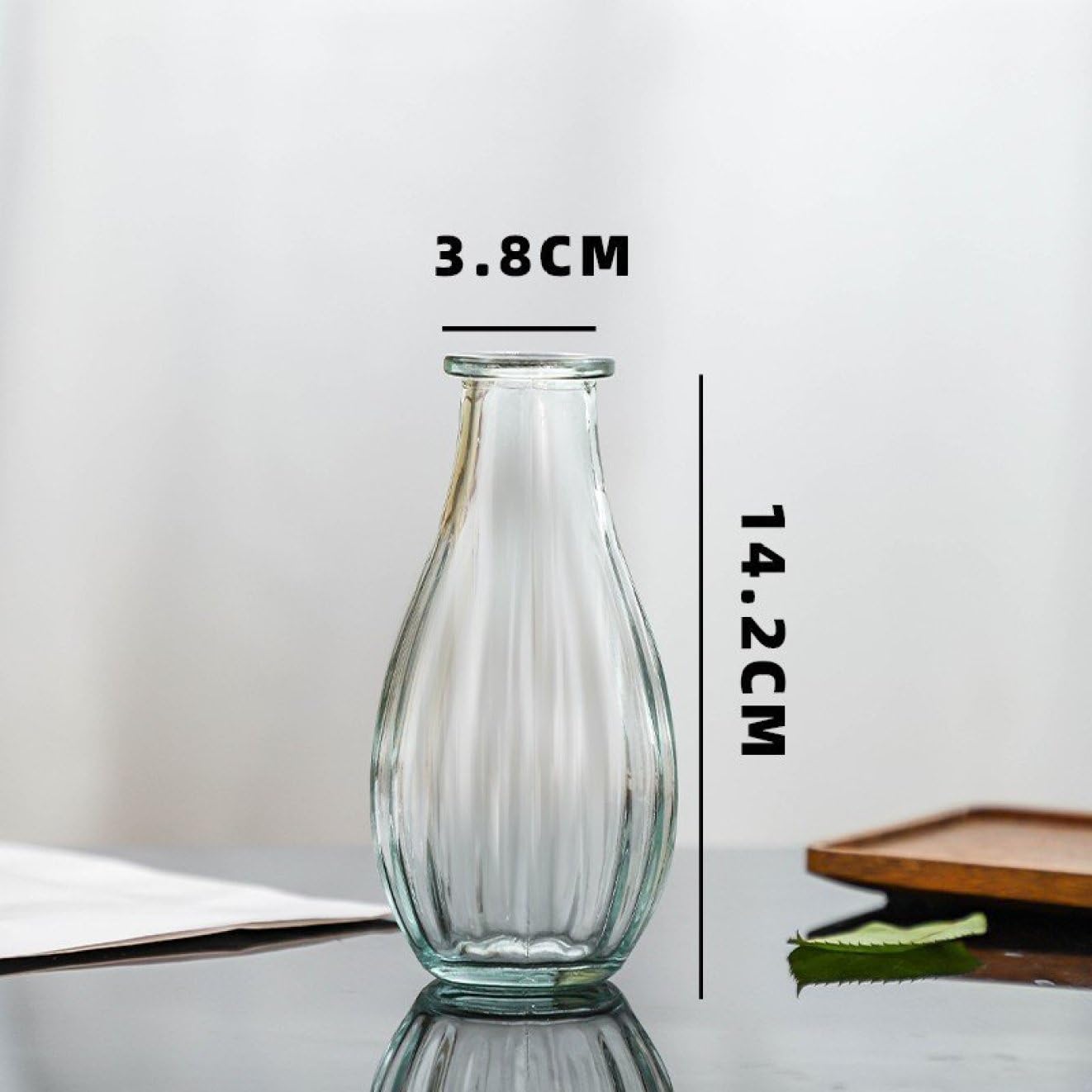 ホワイトガラス花瓶 スリムデザイン Amazon.co.jp: YJFFQ ガラス 花瓶 14ホワイト 花器 一輪挿し21.5CM 1個