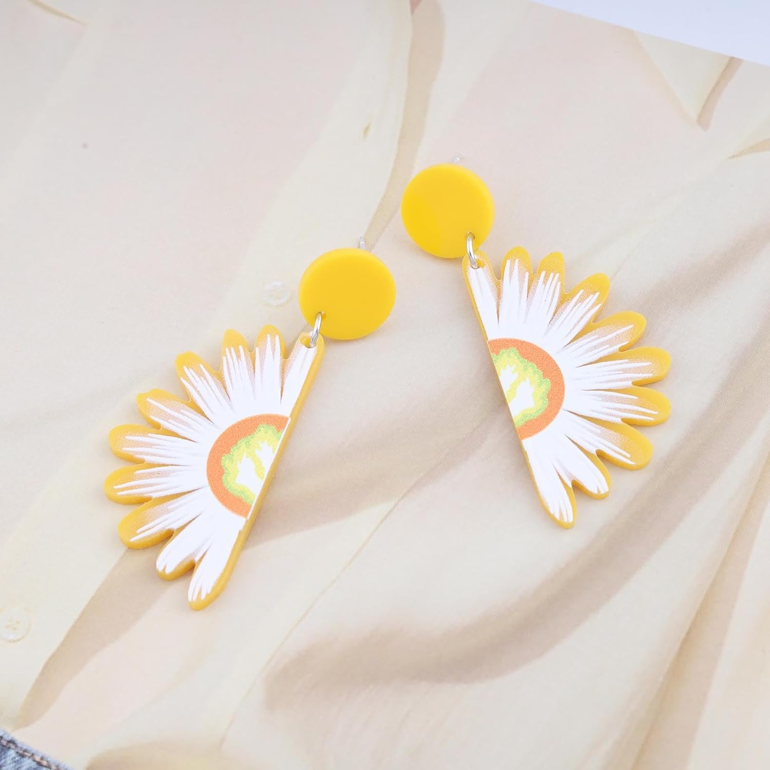 Boho Acrylic Daisy Flower Earrings Yellow Flower Dangle Earrings Daisy Drop Earrings Daisy Petal Earrings Sunflower Earrings Jewelry for Women - Image 6