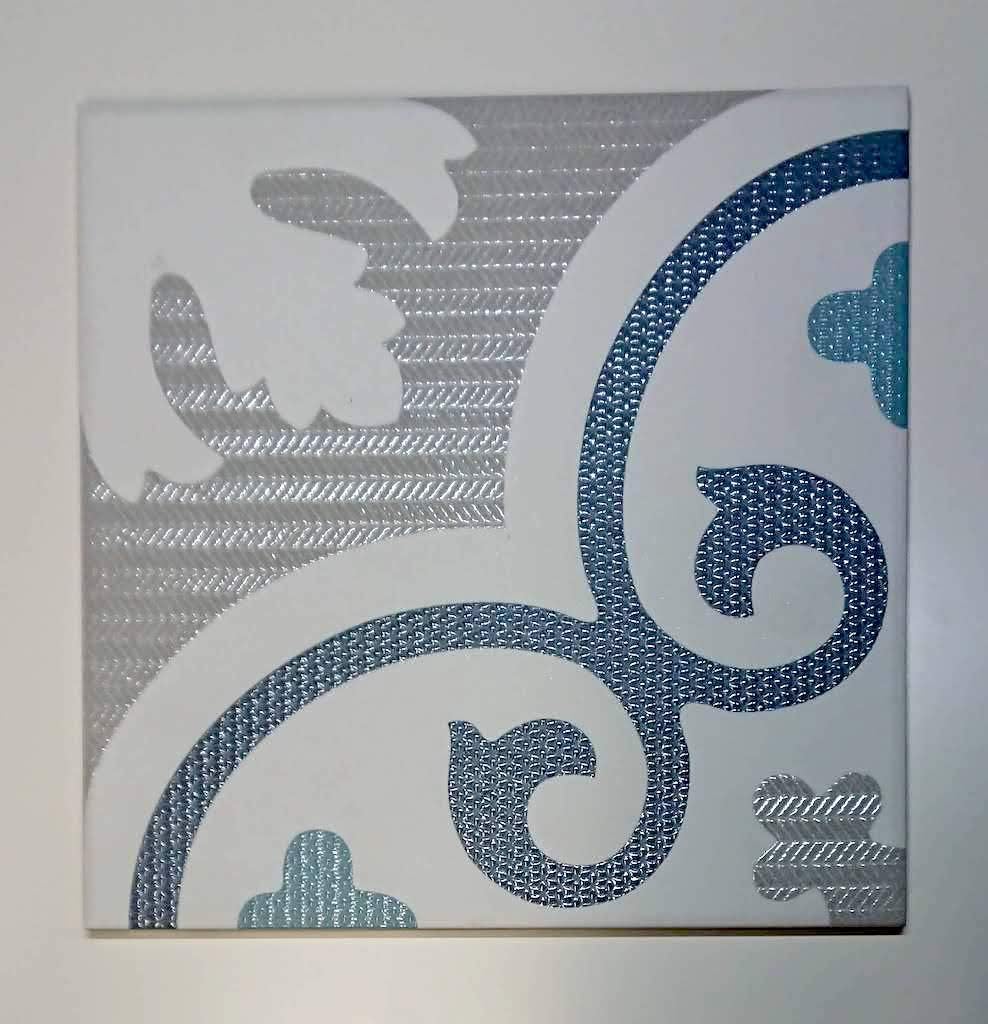 Sett of 4 Porcelain Tiles from Spain/2.7 Sq. Feet/9.8x9.8