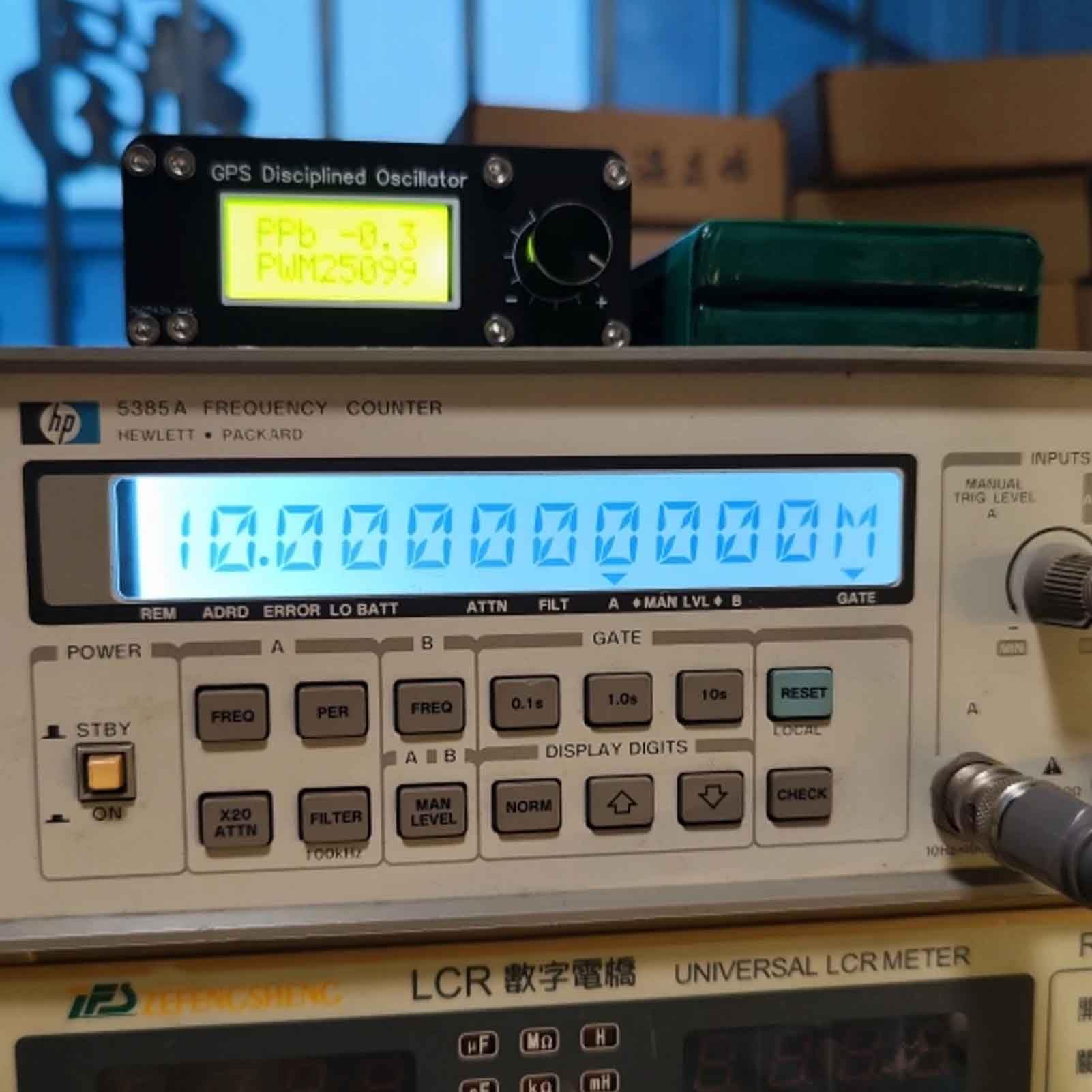 Amazon.co.jp: Jieoto GPSDO 10MHz 周波数基準ソース OCXO付き