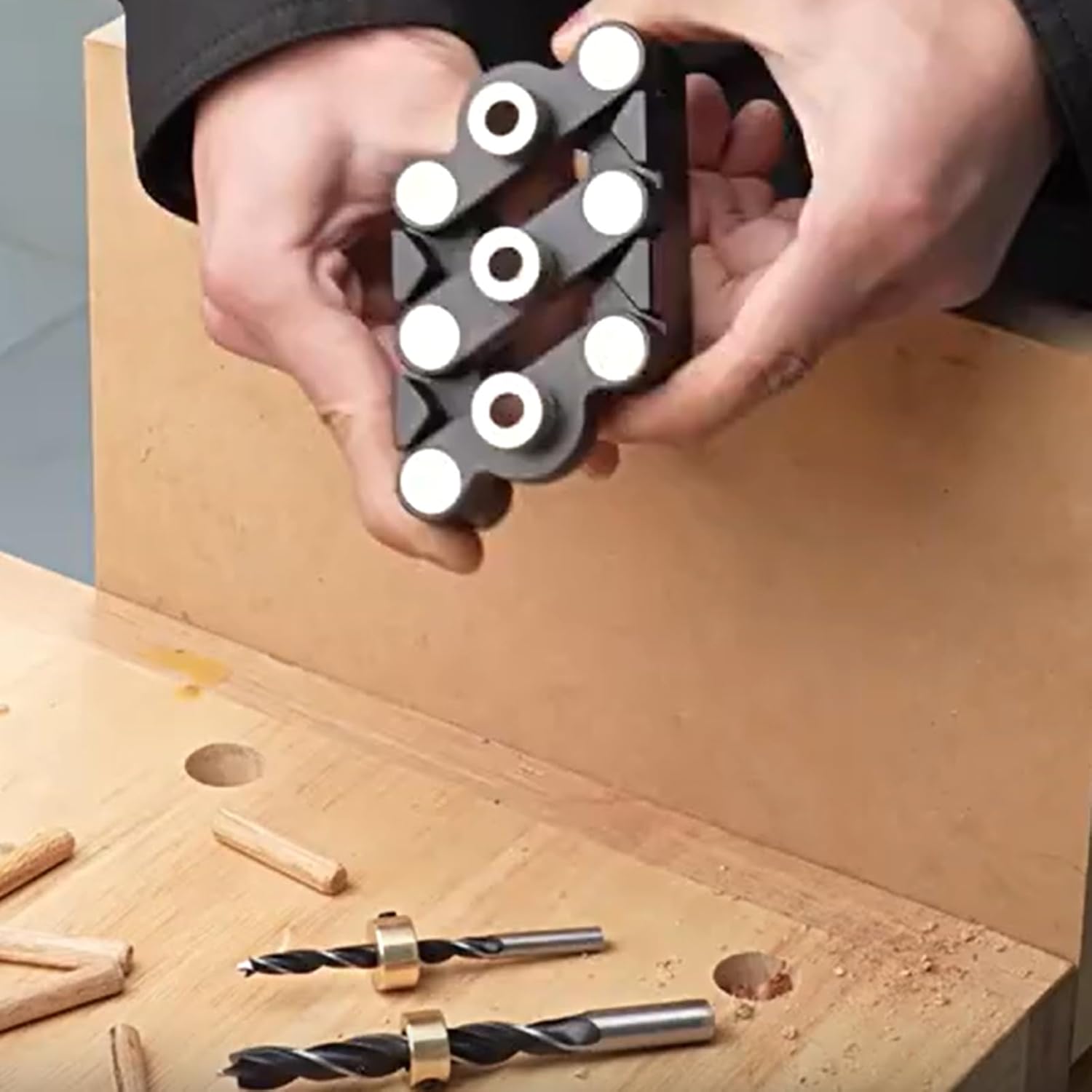 Metal Drilling Hole Kit - Multipurpose Self-Centering Dowel Jig Kit - Portable Woodwork Tool, Precise Hole Punch Locator for Home, Workshops