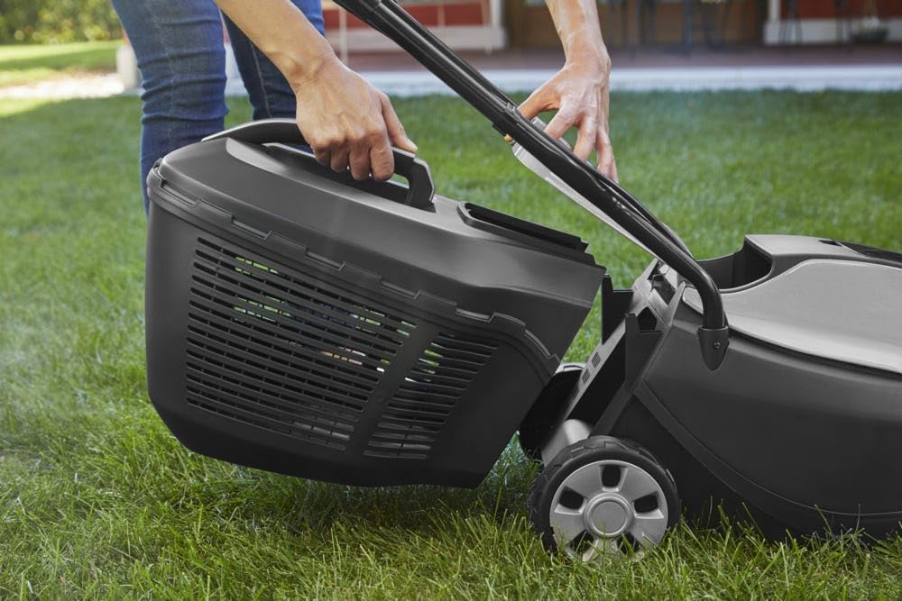 Alpina Cortacésped de batería AL1 3020 Li Kit. Ancho de Corte 30 cm. Batería de 20V 4 Ah. 350W. hasta 150 m². Batería y Cargador incluidos