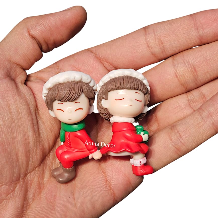 Image of Miniature Christmas Couple Figurines, Adorable PVC Decoration for Miniature Garden, Dollhouse Accessory & Holiday Gifting Cute Xmas Decor Collectible