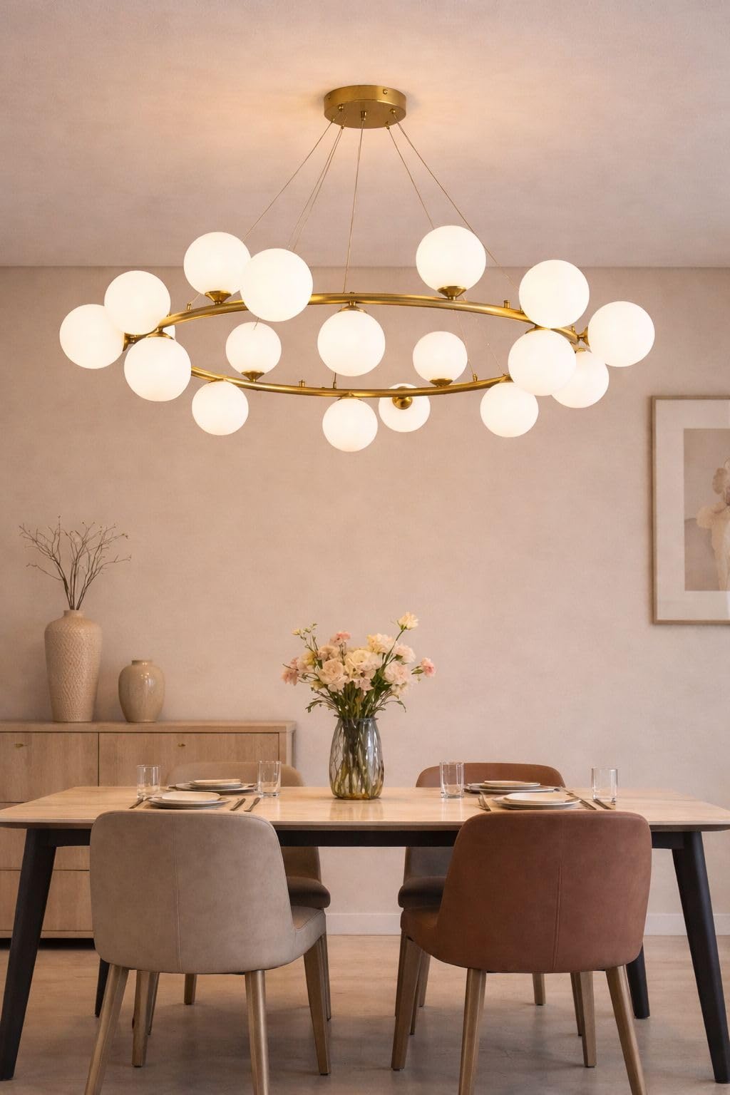 Lampadario a Sospensione Moderno 18 Luci G9, Design con Sfere in Vetro Opalino, Struttura Oro, Lampadario Elegante per Soggiorno Sala da Pranzo Camera, Stile Nordico – LP-56