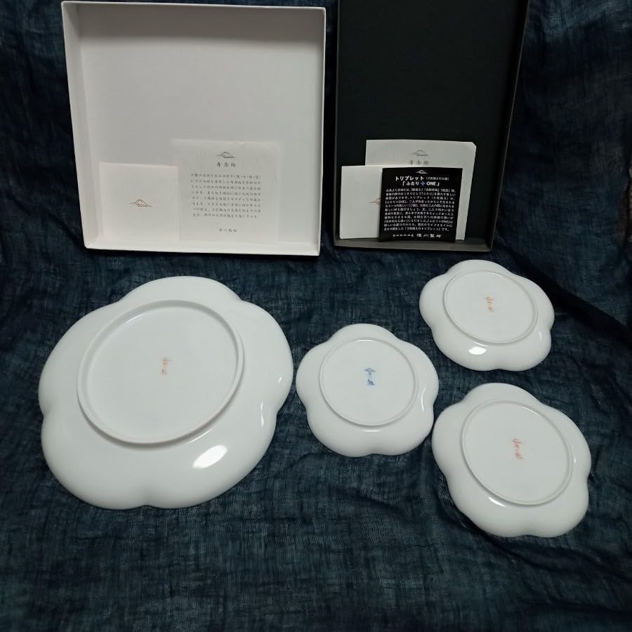 深川製磁 寿赤絵 梅型大皿小皿セット 品 深川製磁 寿赤絵